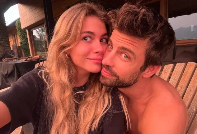 Gerard Piqué y Clara Chía en redes sociales