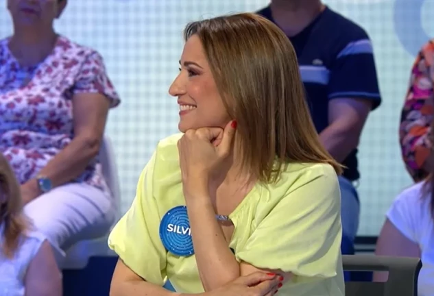Silvia Jato sonriente en visita Pasapalabra