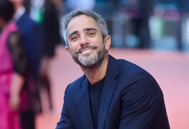Roberto Leal feliz portada