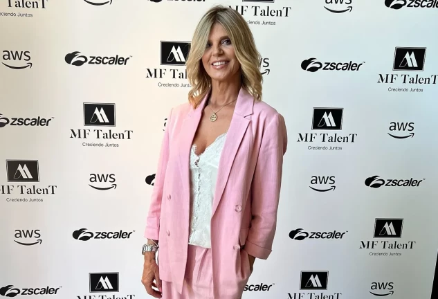 Arantxa de Benito en una imagen de redes en photocall