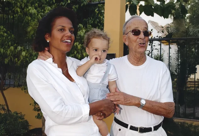 Ronna, Papuchi y su hijo