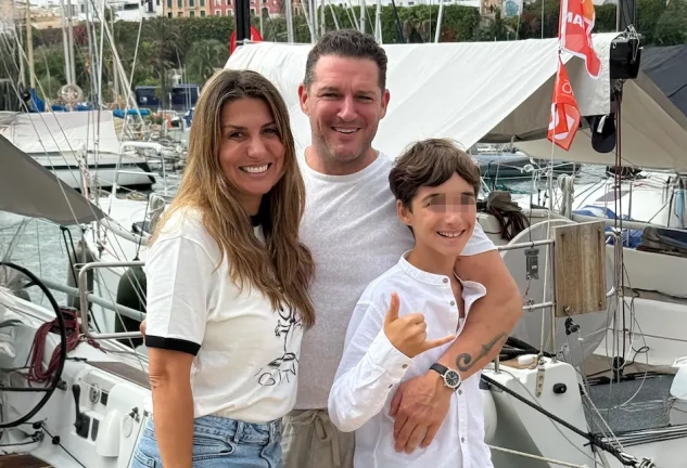 Manu Tenorio y su familia
