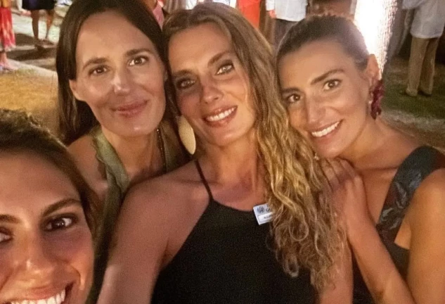 Las hijas de Sandra Domeq, juntas en una imagen de redes