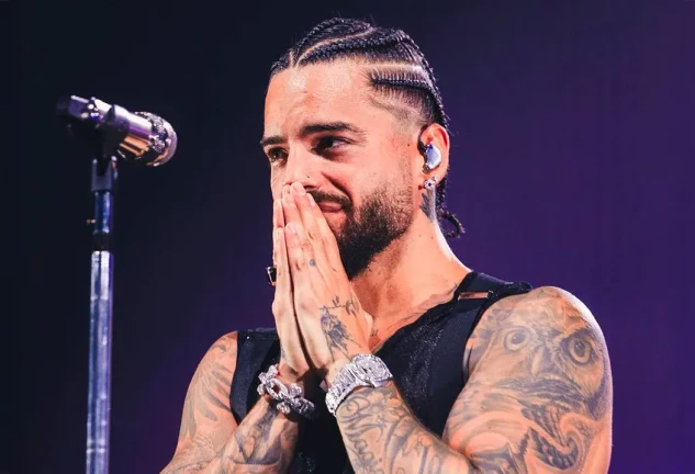 Maluma durante un concierto