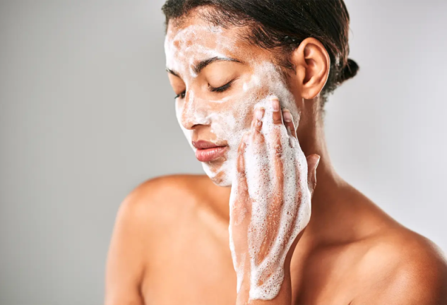 Limpiador en gel de ciruela verde — suave, sin fragancia, apto piel sensible