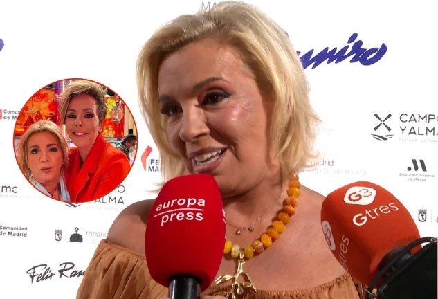 Carmen Borrego durante el desfile de Félix Ramiro en la MBFWM, donde apoyó a su hijo y habló de su relación con Rocío Carrasco.