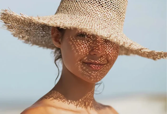 Protector solar en polvo mineral con brocha SPF 50 – Fija, matifica y protege