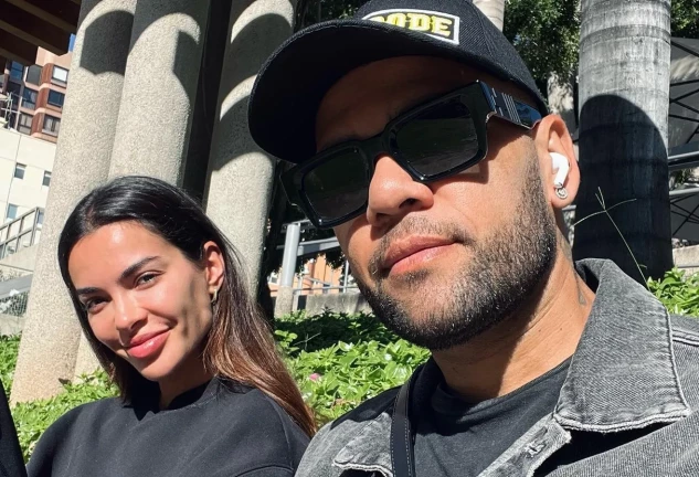 Joana Sanz y Dani Alves en una imagen de redes