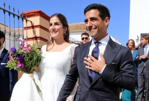 Alberto Herrera y Blanca Llandres recién casados