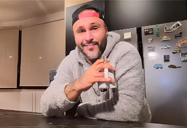 Kiko Rivera presume de su lujosa nueva cocina abierta
