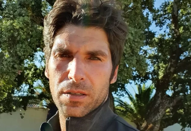 Cayetano Rivera serio en una imagen de redes