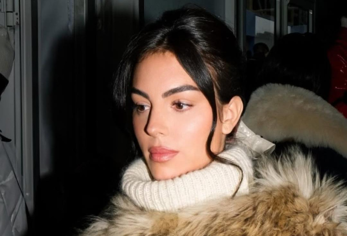 Look de casi 60.000 euros: Georgina Rodríguez presume de su carísimo reloj y anillo