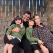 Ion Aramendi y María Amores posan junto a sus hijos (@sraamores)
