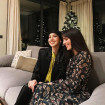 Elena Huelva y su hermana Emi en una imagen de Navidad.