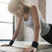El pilates puede ayudarte a acabar con los síntomas de la pesadez en las piernas.
