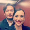 Alberto Caballero y Miren Ibarguren, en un selfie en el ascensor