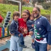 Mónica Moreno y Joaquín Cortés en una foto con sus dos hijos pequeños.