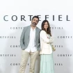 Juan del Val y Nuria Roca en un photocall de Cortefiel.