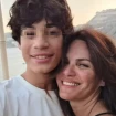 Fabiola Martínez y su hijo Carlos en una imagen de redes