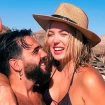 Marta Riesco y su novio riendo juntos