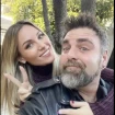 Edurne junto a su hermano, David