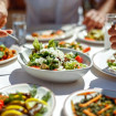 Aprende unos trucos para llenar tu mesa de platos saludables y sabrosos con menos grasa.