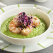 crema-de-guisantes-con-gambas