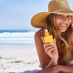 Aplicar la crema del sol media antes de la exposición permite a la piel estar protegida desde el primer minuto.