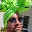 Pablo Alborán compartió esta divertida fotografía con una toalla en la cabeza. 