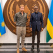 Harry con el presidente ruandés, Paul Kagame.