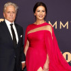 Michael Douglas y Catherine Zeta-Jones, en la alfombra roja de los Emmy.