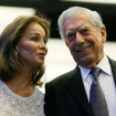 Isabel Preysler charlando y sonriendo junto a Mario Vargas Llosa