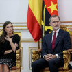 Los reyes Felipe y Letizia, durante su pasada visita a Angola.