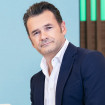 Iñaki López, en una imagen promocional de 'Más vale tarde'.