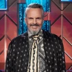 Miguel bosé es juez en el programa 'Cover Night'.