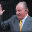 El rey Juan Carlos habría mantenido a su familia con dinero opaco.