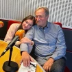 Paco Lobatón y su hija Berenice, en los estudios de RNE.