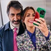 Juan del Val y Nuria Roca en una foto en el ascensor.
