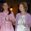 Las reinas Letizia y Sofía, cogidas de brazo