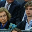 Miguel Urdangarin junto a su abuela, la reina Sofía.