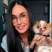 Demi Moore con su perra chihuahua
