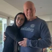 Bruce Willis en su 70º cumpleaños con Demi Moore