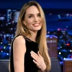 Angelina Jolie en un plató de televisión.