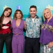 En la presentación de 'La familia de la tele', María y Belén posaron con los otros dos presentadores del programa, Inés Hernand y Aitor Albizua.