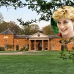 Althorp House, la casa donde creció Lady di, en un montaje con la cara de la princesa de Gales