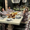 cristiano ronaldo, georgina rodríguez y sus hijos en pijama