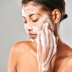 Limpiador en gel de ciruela verde — suave, sin fragancia, apto piel sensible