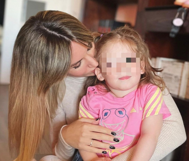 Edurne posa junto a su hija, Yanay (Instagram)