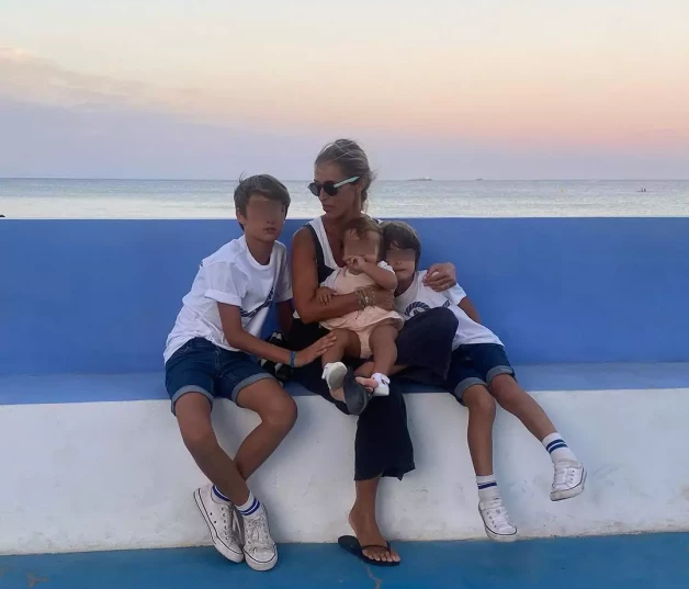 Ion Aramendi y María Amores disfrutan de sus vacaciones con sus hijos