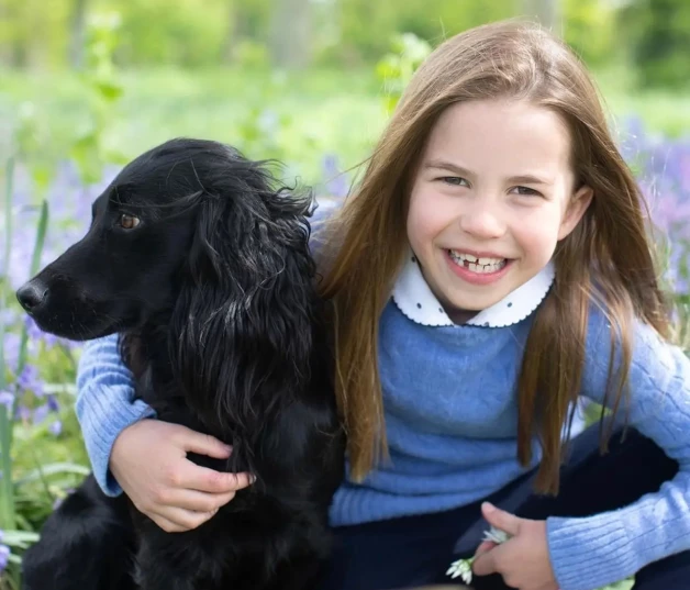 Charlotte "la peleona". Aunque le encanta el baile y la gimnasia rítmica, la mediana
lo da todo jugando al rugby y al fútbol en el colegio o con sus hermanos.